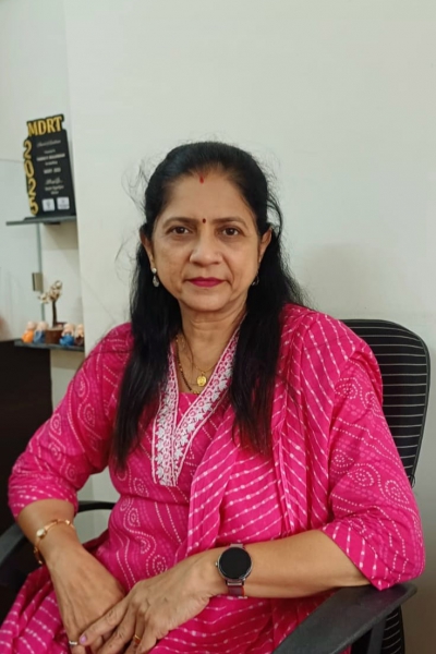 YAMINI PRAMOD MALANDKAR